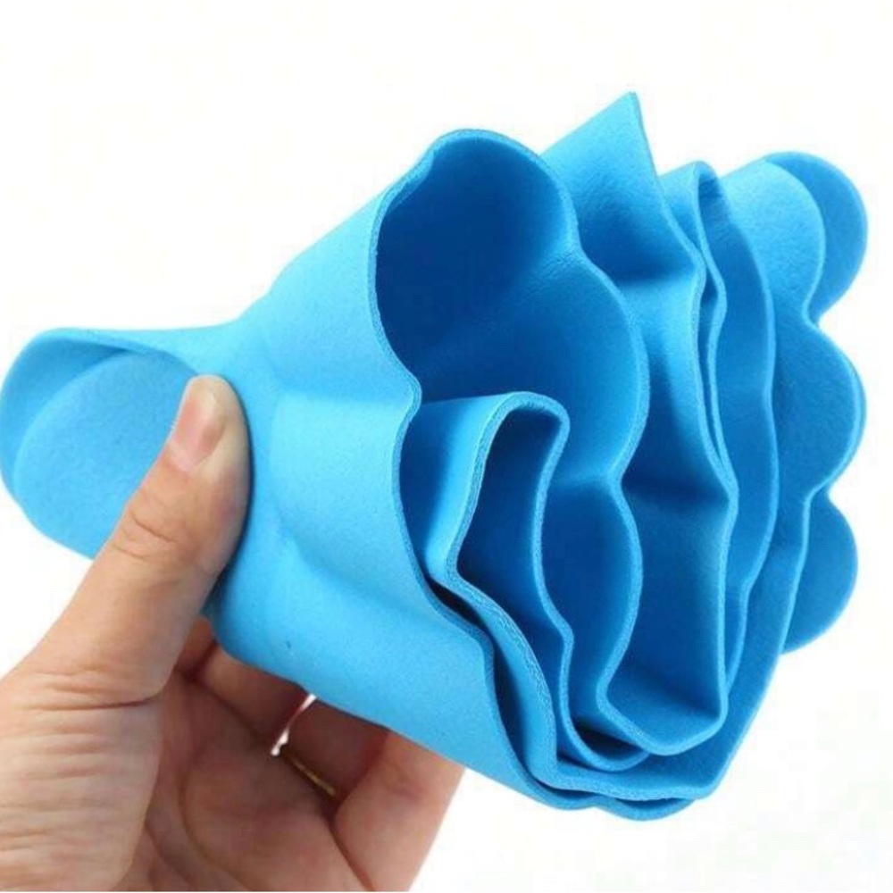 1pc Random Color Adjustable Baby
Bathing Cap with Ear Protection - Picture 7 of 8